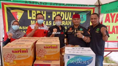 Peduli Banjir Samarinda, KBBKT dan LBDH Galang Dana dan Bagi Sembako