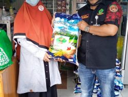 DPW GAGAK Berau Salurkan Bantuan PPKM dan Bantuan Kebakaran