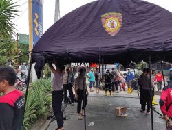 Banjir Kian Melanda Kota Samarinda, Polresta Samarinda Sigap Dirikan Tenda & POS Pantau di Wilayah Titik Rawan Banjir