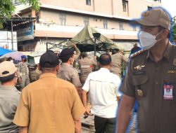 Tidak Indahkan Surat Pemberitahuan, Lapak PKL di Siraj Salman Dibongkar Petugas