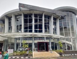Mitsubishi Terbakar, Dua Unit Mobil Baru Jadi Korban