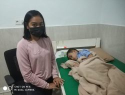 Keluarga Bocah yang Mobilnya Hancur Selamat