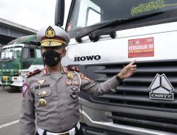 Target Zero ODOL 2023, Korlantas Tilang Truk Bermuatan Lebih