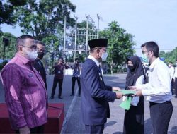 Terima SK CPNS -PPPK, Wawali Minta Berikan Pelayanan Terbaik