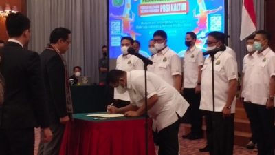 Dilantik, Pengurus PBSI Kaltim Dikomandani Mudiyat Noor