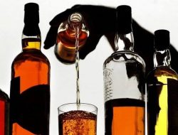 Razia Warung dan Toko, Polsek Muara Jawa Amankan 28 Botol Miras