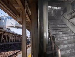 Terlalu Nyata, Seniman Digital Ini Buat Stasiun Jepang Dengan Unreal Engine 5!