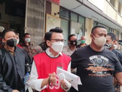 Adam Deni Dituntut 8 Tahun Penjara dan Denda Rp1 Miliar Atas Kasus UU ITE, Ibunda Syok