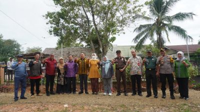 Hadi Resmikan Showroom dan Workshop UPT KPHP Kendilo