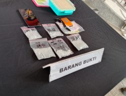 Menunggu Pembeli, Kurir Narkoba Ditangkap Polisi