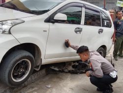Motor Terjepit Di Bawah Mobil, Pengendaranya Luka Parah