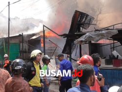 Diduga Api Berasal Dari Mobil Pengetap, Enam Rumah Hangus Terbakar