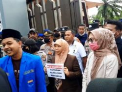 DPRD Kaltim Terima Aksi PMII Tolak Kenaikan Harga BBM