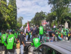 Protes Tarif Operator, Ratusan Ojol Demo Ke DPRD
