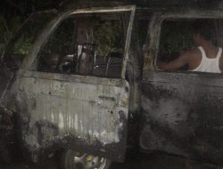 Minibus Terbakar Di Sambutan, Sopir Dilarikan Ke RS
