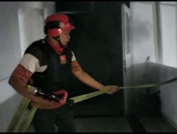 Kantor Eks Golkar Samarinda Terbakar
