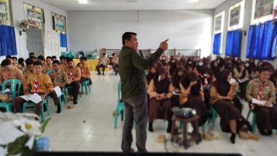 Gelar Sosbang, Rusman Ajak Pelajar di Berau Kembangkan Nasionalisme