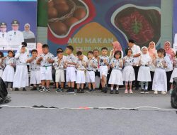 Semarakkan HUT Kaltim, DPKH Gelar Gerakan Minum Susu dan Makan Daging