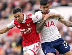 Tumbangkan Spurs 2-0, Arsenal Kokoh Di Puncak