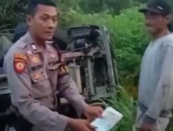 Tak Kuat Menanjak, Truk Tangki Bermuatan Solar Terguling Di Jalur Poros Samarinda-Bontang