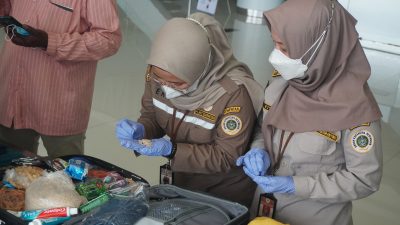 Karantina Pertanian Balikpapan Tahan 996 Gram Beras dari India