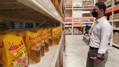 Langka, KPPU Balikpapan Tinjau Stok Minyakita