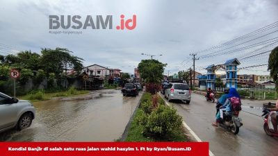 Selalu Tergenang Banjir, Jalan Wahid Hasyim 1 Jadi Satu Jalur