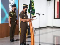 Kajati Lantik Wakajati dan 3 Kajari