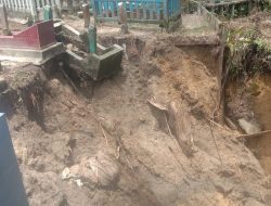 Hujan Deras, Tanah Pemakaman di Balikpapan Longsor