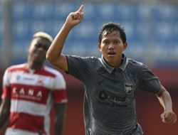 Gol Tunggal Adam Alis Bawa Borneo FC Raih 3 Poin