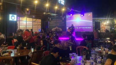 Gebeer Sahur On The Road Bareng 16 Komunitas Motor
