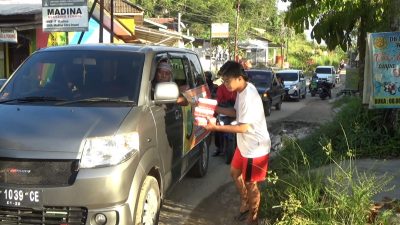 Wujudkan Rasa Syukur Terbentuknya FKPM Mugirejo dengan Bagikan 1.000 Menu Berbuka Puasa