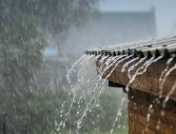 Prediksi BMKG Cuaca Lebaran Hujan Lebat Disertai Petir, Kilat dan Angin