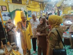 Dinas Perpustakaan Berau Dapat Dukungan ANRI Rawat Arsip Kuno