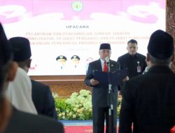 Isran Lantik 24 PNS Pejabat Administrator, Pengawas dan Fungsional