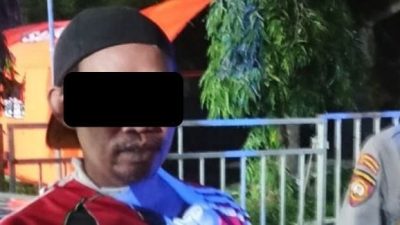 Petugas Dishub Amankan Terduga Pelaku Pencurian Helm di Stadion GOR Segiri