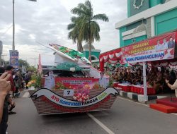 72 Mobil di Berau Ikuti Pawai Pembangunan