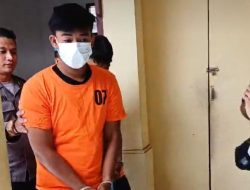 Dua Tersangka Pengeroyokan Sopir. Ft by  Dilimpahkan ke Kejari, Korban Masih Belum Bisa Berkomunikasi