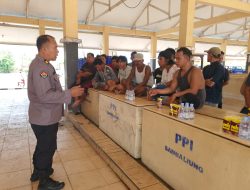 Jumat Curhat: Polres Berau Sambangi Awak Kapal dan Pekerja PPI