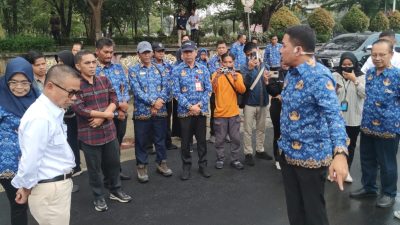 Tinjau Pengaspalan di Taman Samarendah dan Kesuma Bangsa, Andi Harun Protes Jalan Bergelombang