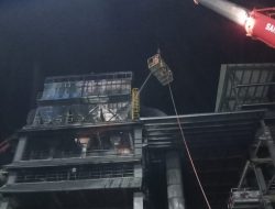 Petugas Temukan Jasad Seorang Pekerja Terpanggang di Lantai 4 Pabrik Smelter Nikel PT KFI Sanga-Sanga