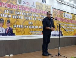 Atlet dan Pelatih Kutim Terima Bonus Prestasi