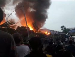 BPBD Kutim Bantu Penanganan Kebakaran Pemukiman di Sangatta Utara
