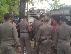 Kembali Langgar Perda, Seorang Pedagang ‘Melawan’ Saat Akan Ditertibkan