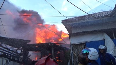 Kebakaran di Antasari Lalap 6 Rumah