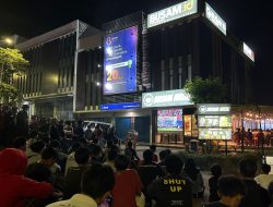 Ratusan Pecinta Timnas Indonesia Ramaikan Cafe Busam Area