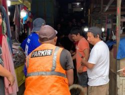 Pedagang Pasar Pagi Gotong Royong Pindahkan Barang ke Lahan Relokasi