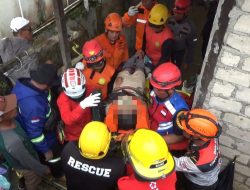 4 Rumah Hancur Diterjang Longsor di Samarinda