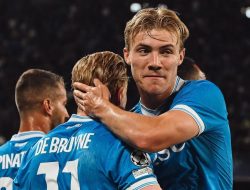 Brace Hojlund Bekuk Sporting