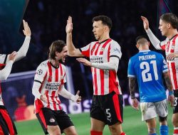 PSV Bantai Juara Bertahan Serie A Napoli 6-2